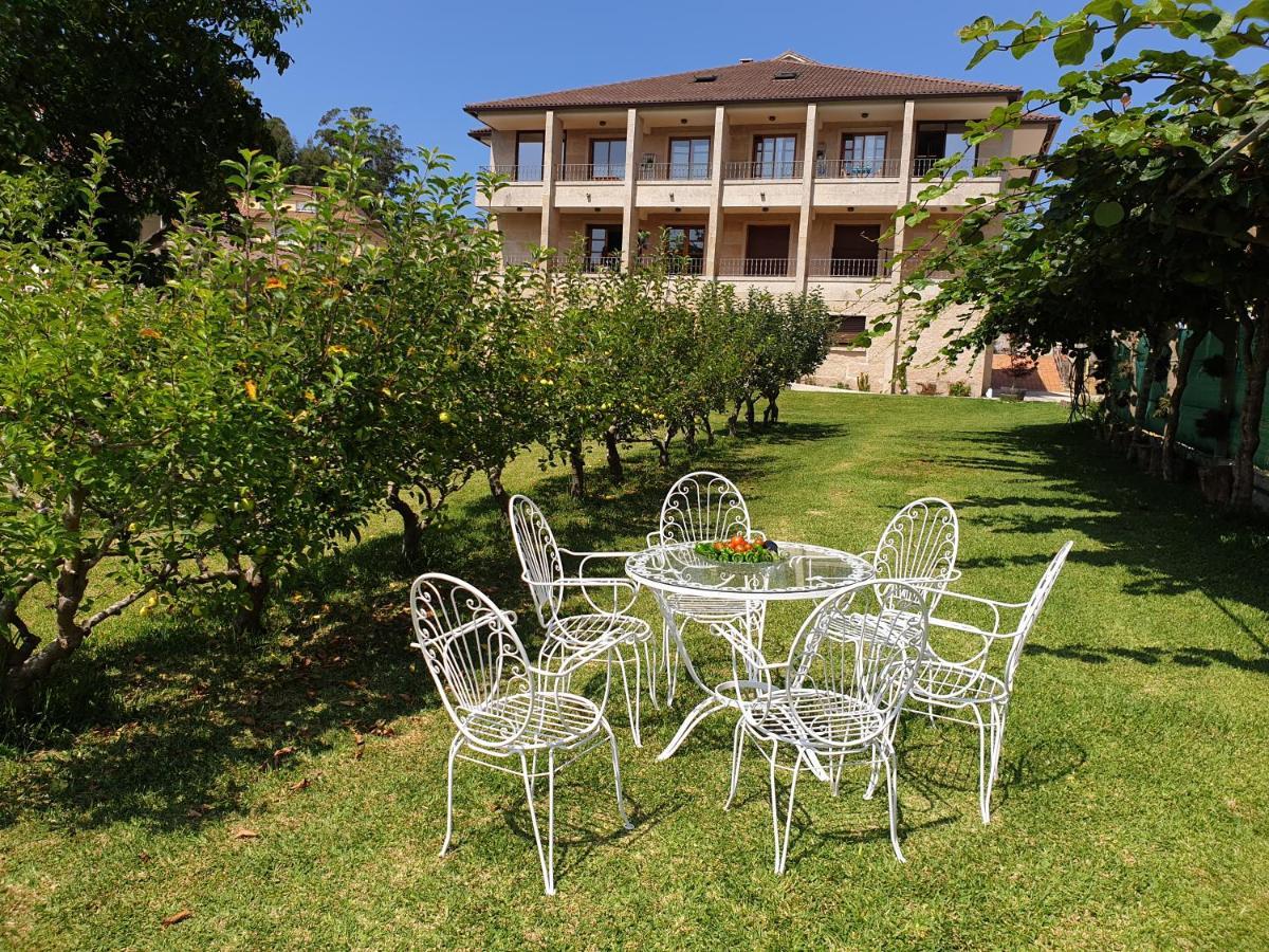 Apartamentos Ria De Aldán Dış mekan fotoğraf