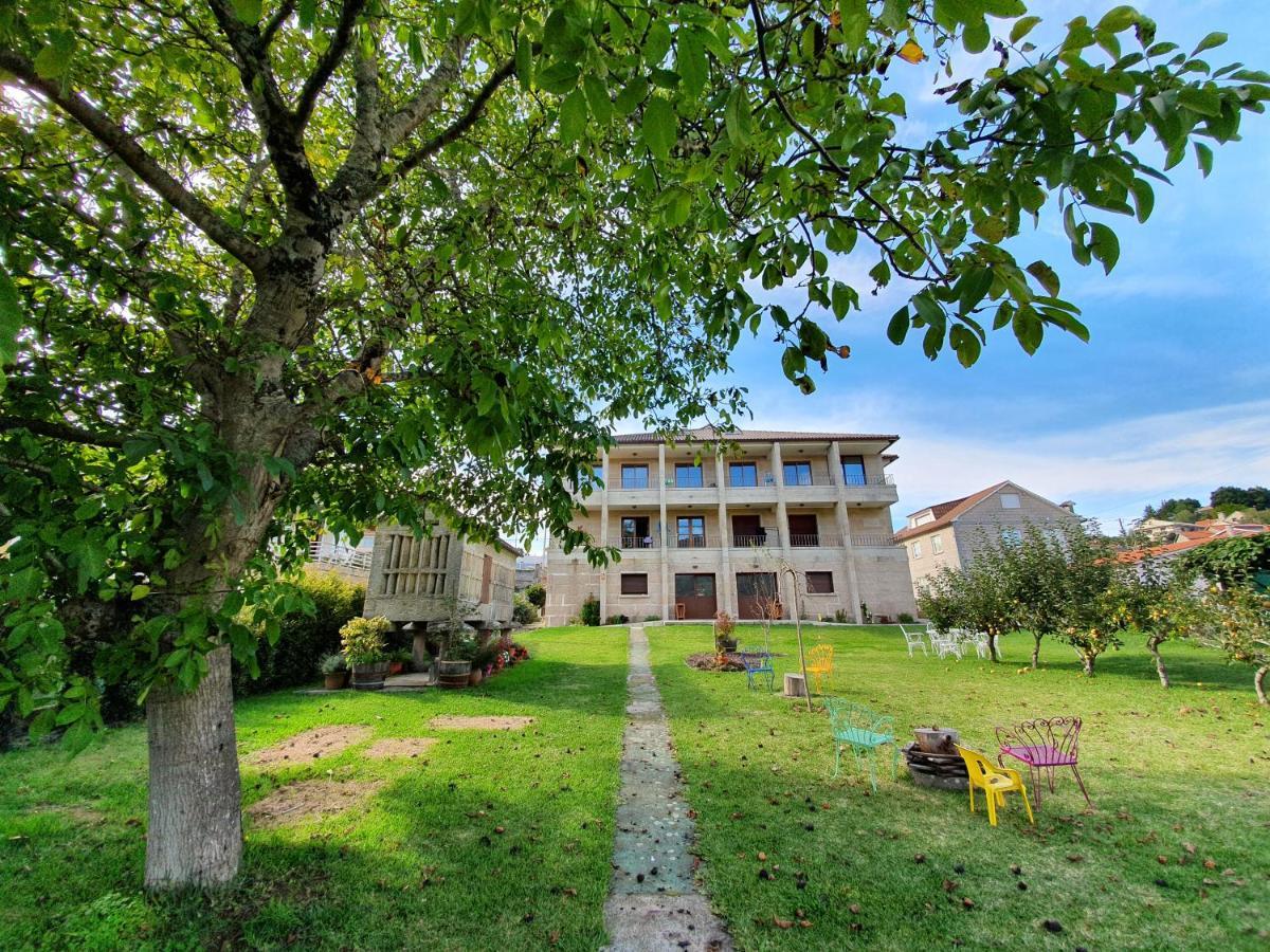 Apartamentos Ria De Aldán Dış mekan fotoğraf