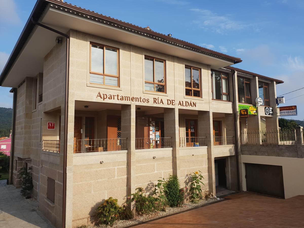 Apartamentos Ria De Aldán Dış mekan fotoğraf